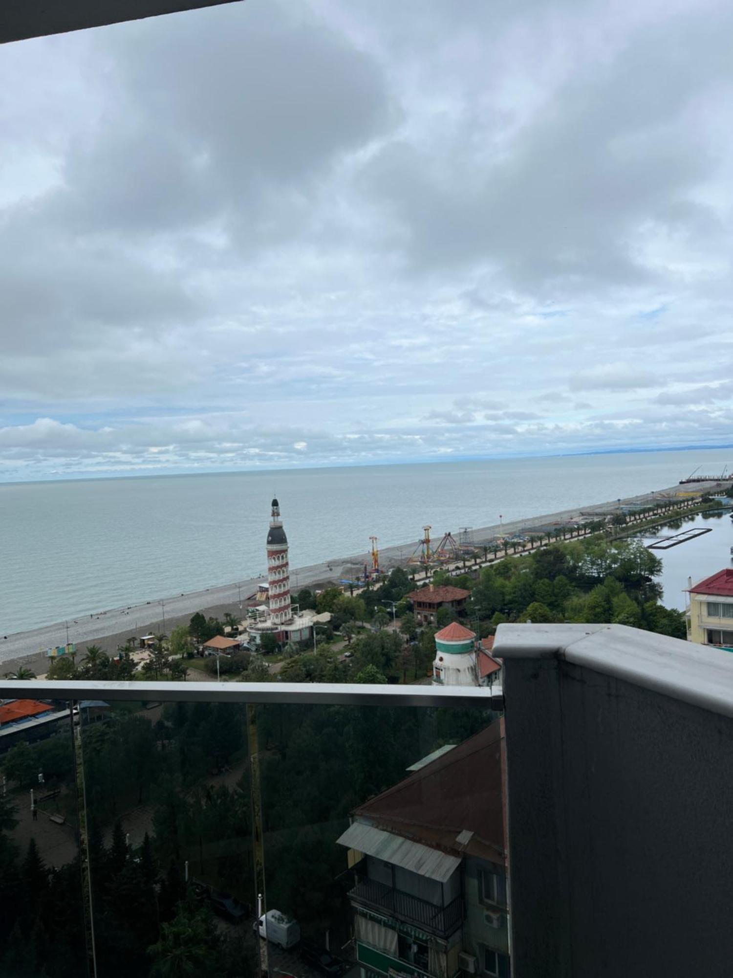 Orbi Sea Towers Batumi公寓 外观 照片